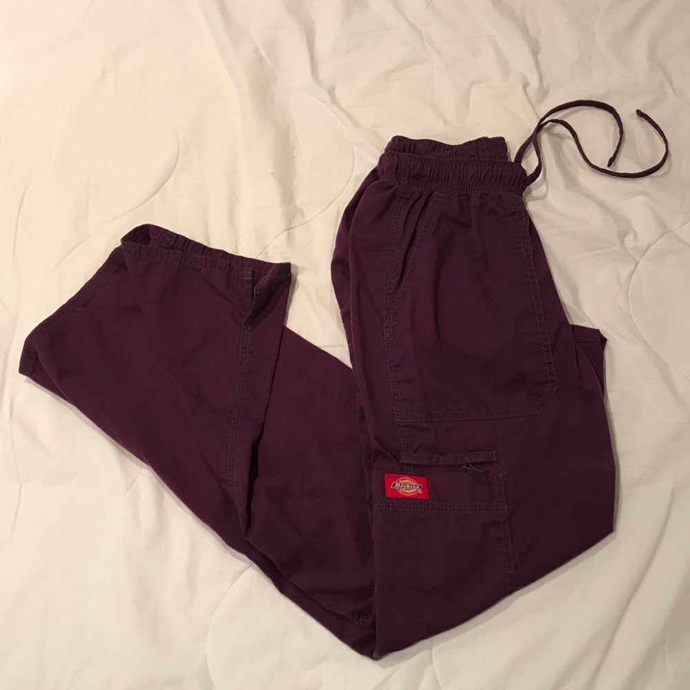 Dickies straight leg pant.